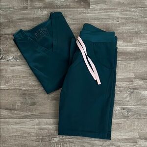 Figs carribean blue scrub set